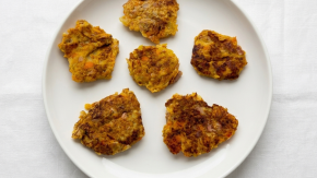 Tuna and veggie cakes 